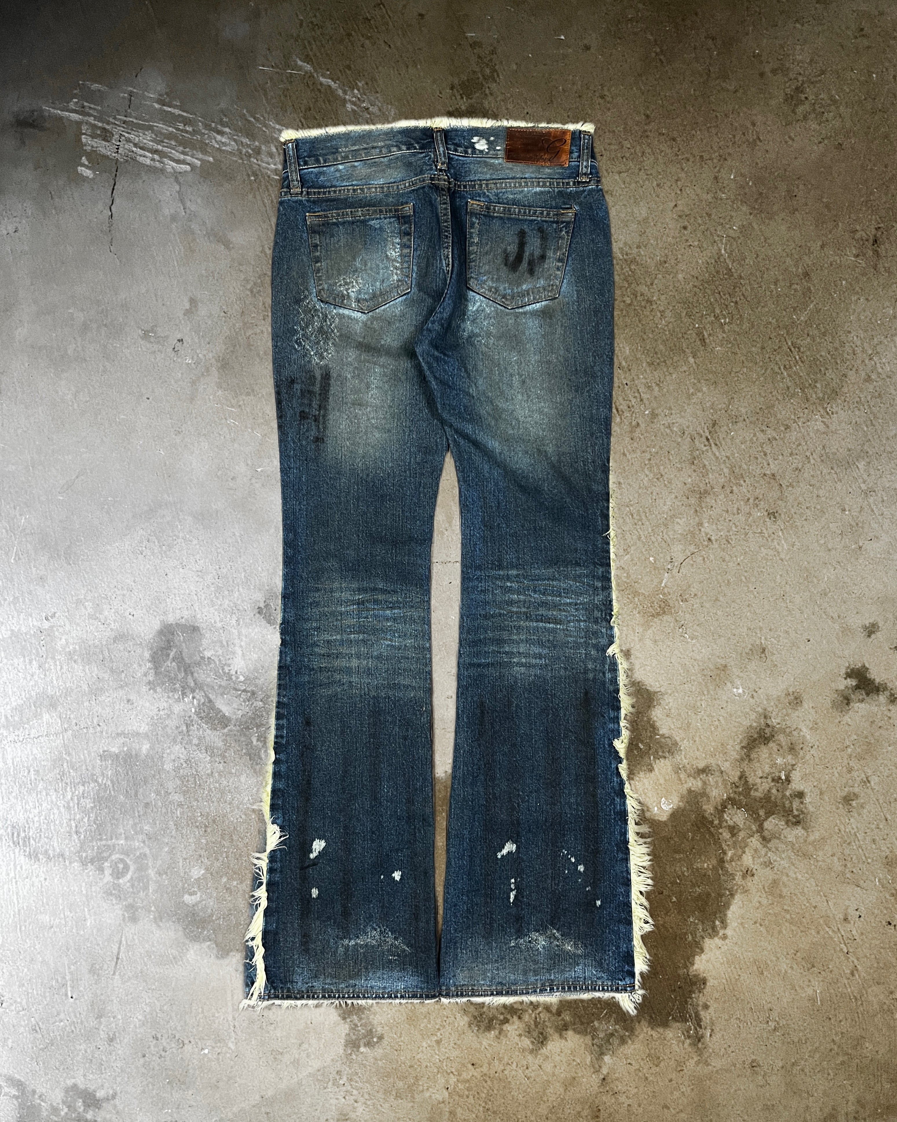 GOA Exposed Distressing Flared Jeans